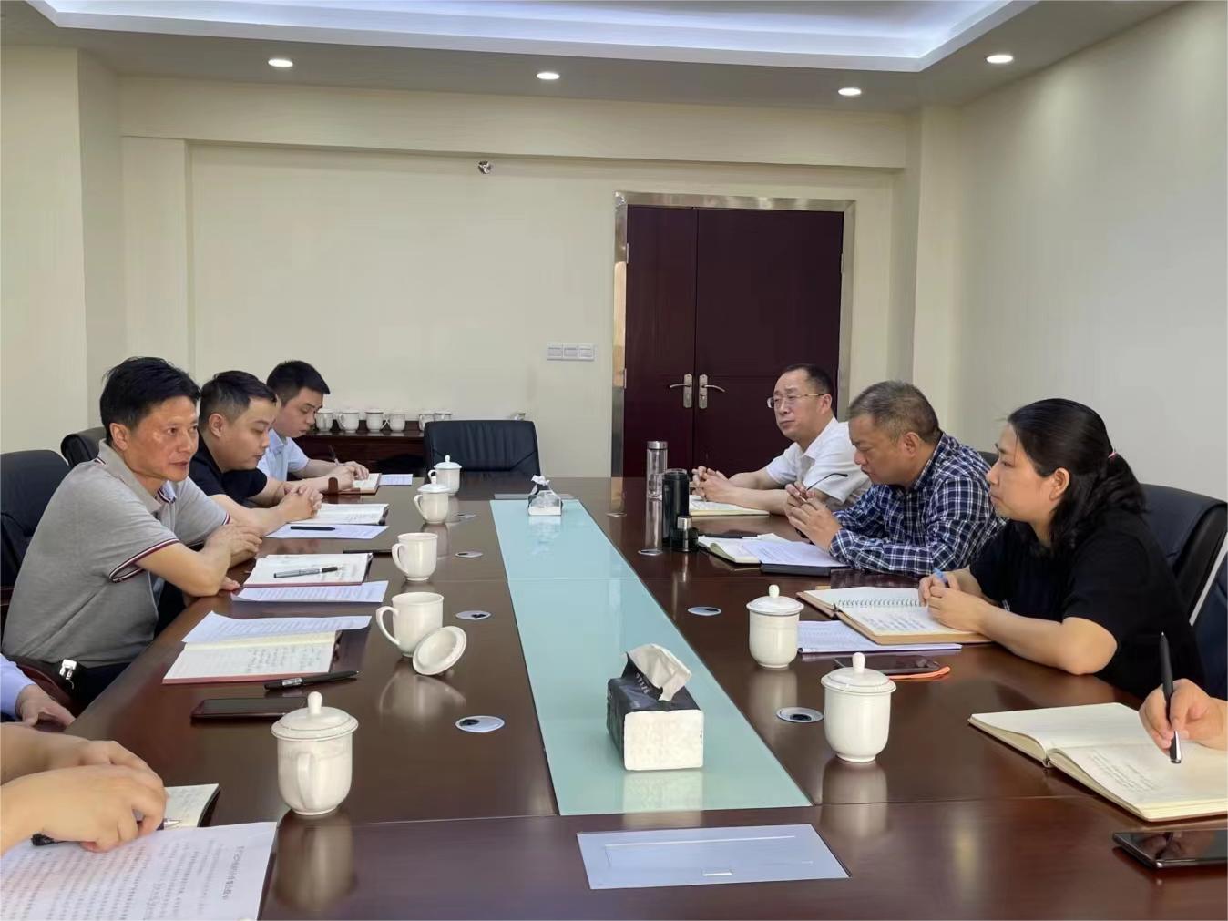 集團黨委書記、董事長許大政一行赴巴中農(nóng)商行開展業(yè)務合作洽談會